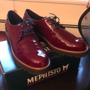 Patent leather Mephisto Shoes